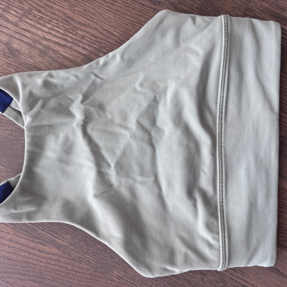 Women's lululemon, size 2